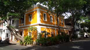 Go on a sightseeing tour in Pondicherry