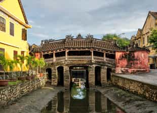 Take a day trip to Hoi An from DaNang