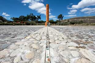 See the Quitsato Solar Clock near Otavalo