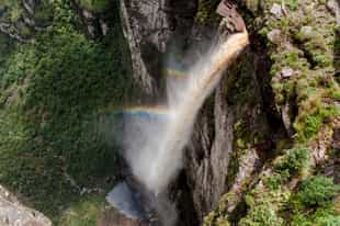 See the 1,120-foot-tall Fumaça Waterfall