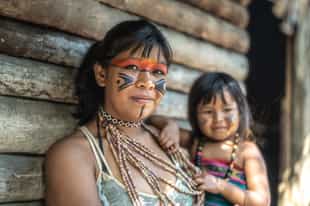 Visit indigenous communities of the Amazon