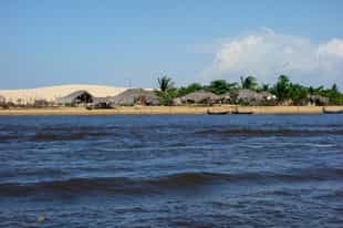 Visit the native houses of Lencois Maranhenses