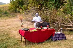 Enjoy a private Ngorongoro crater floor lunch 