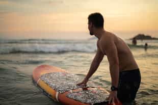 Take a surfing lesson in Corumbau