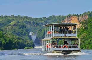 Morning boat trip to the delta, Murchison Falls 