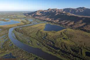Hike through the Serra do Amolar South Trail & Acurizal Lookout