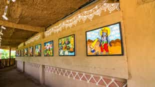 Visit Mamani Mamani Gallery