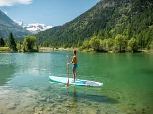 Enjoy a stand up paddle experience