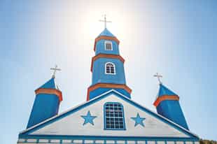 Discover the famous Tenaún church in Chiloe