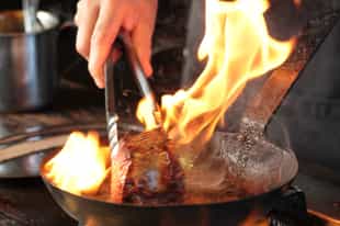 Enjoy lunch at Andeluna