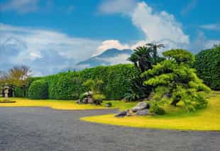 Walk around the scenic Sengan-en Garden, Kagoshima