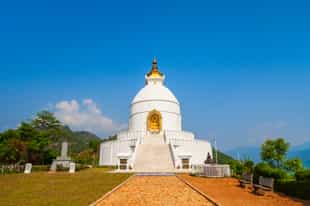 Hike to the World Peace Pagoda (Shanti Stupa)