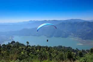 Paraglide high above Pokhara