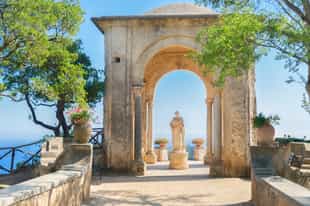 See the historic sites of the Amalfi Coast on a tour