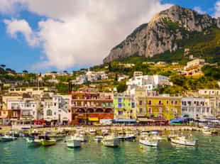 Discover Capri on a walking tour in the city