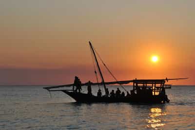 Enjoy a dhow sunset cruise in Vilanculos