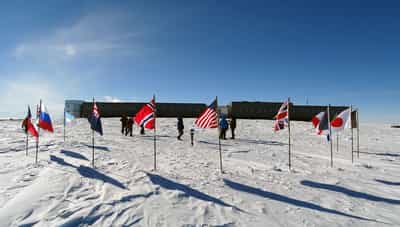 Journey to the Geographic South Pole