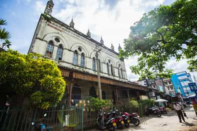 Tour old-world Colombo with a local guide