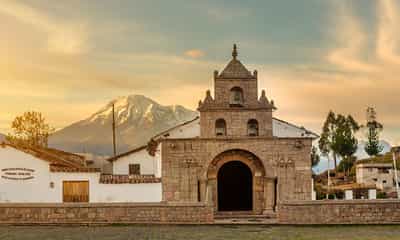 Avenue of the Volcanoes