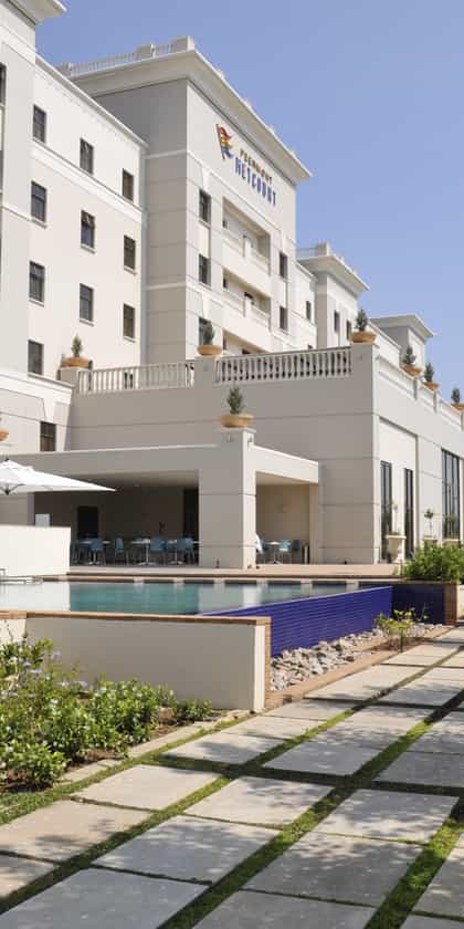 Peermont Metcourt Suites, Johannesburg | Timbuktu Travel