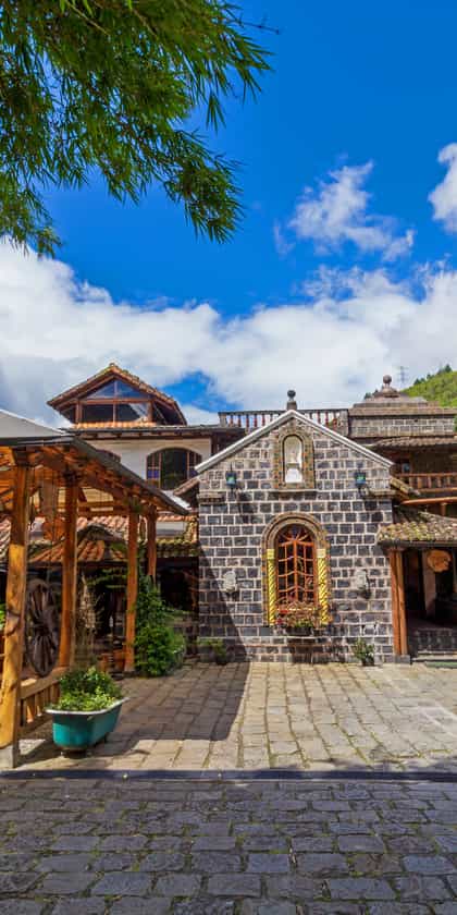 Samari Spa Resort	, Avenue of the Volcanoes | Timbuktu Travel