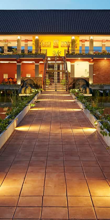 Seerock The King’s Domain Hotel, Sigiriya | Timbuktu Travel