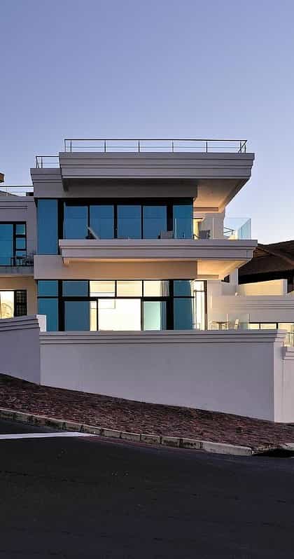 Sea Star Cliff, Hermanus | Timbuktu Travel