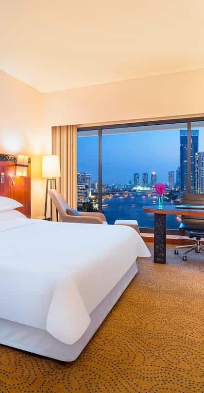 Royal Orchid Sheraton Hotel & Towers, Bangkok | Timbuktu Travel