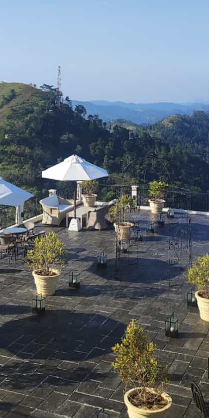 W15 Ambuluwawa, Kandy | Timbuktu Travel