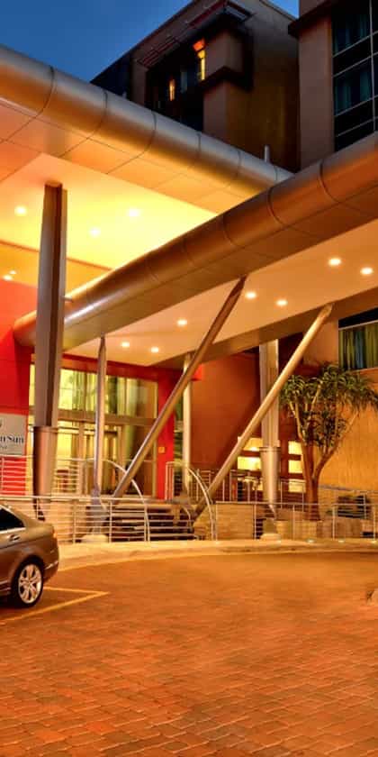 Southern Sun Rosebank, Johannesburg | Timbuktu Travel