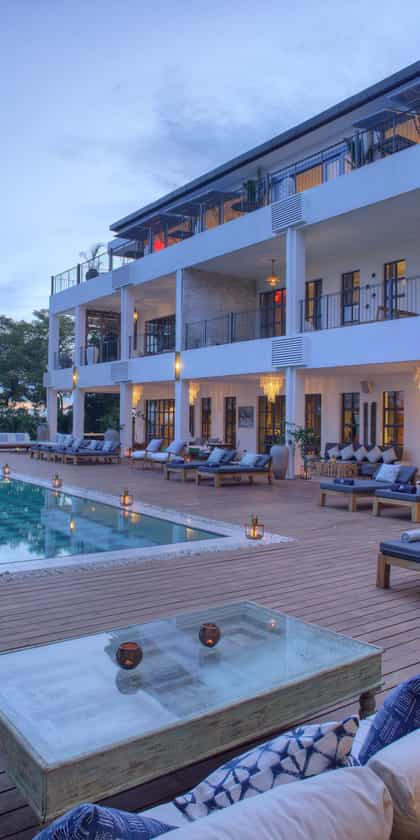 Latitude 0, Kampala | Timbuktu Travel