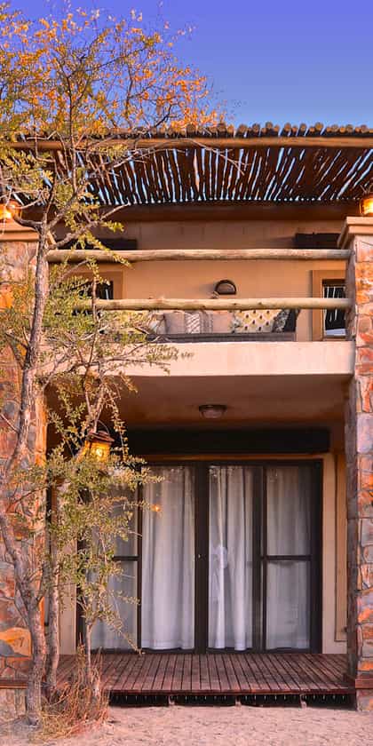 Camelthorn Lodge, Hwange | Timbuktu Travel