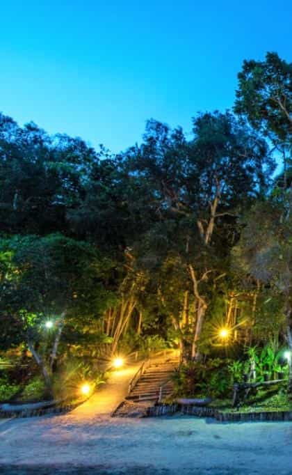  Bush House Pangalanes Channel Hotel, Mankara & the Pangalanes Canal | Timbuktu Travel