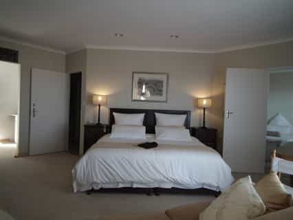 Spacious with an extra room for the kids/friends and a kitchen should you not feel like eating out every night. Also ideal for self catering