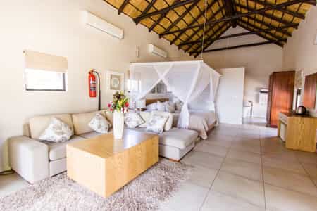 Our luxurious presidential /honeymoon suite