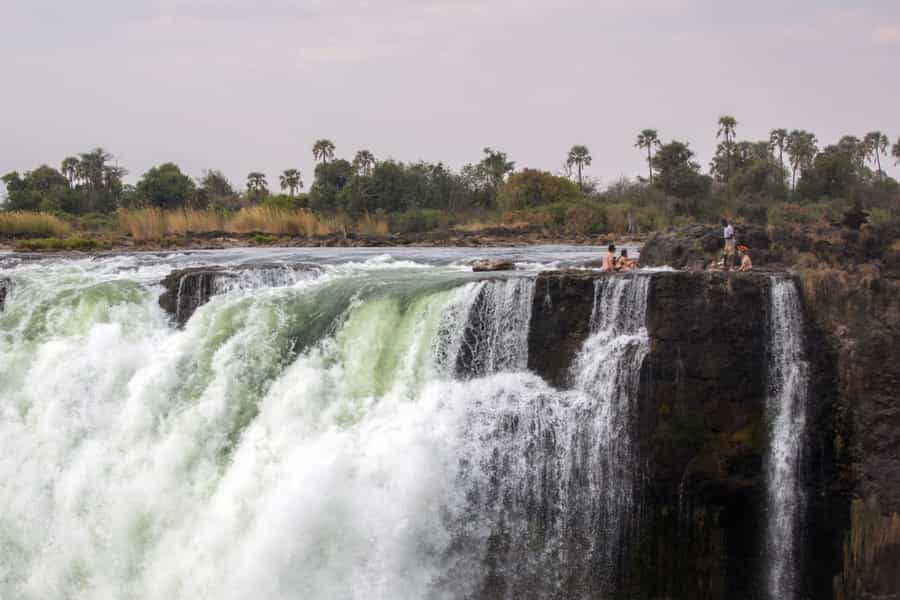 zimbabwe victoria falls